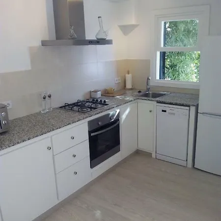 Apartamento Calan Blanes, Ciutadella, Con Jacuzzi Y Barbacoa * 卡拉恩·布拉内斯