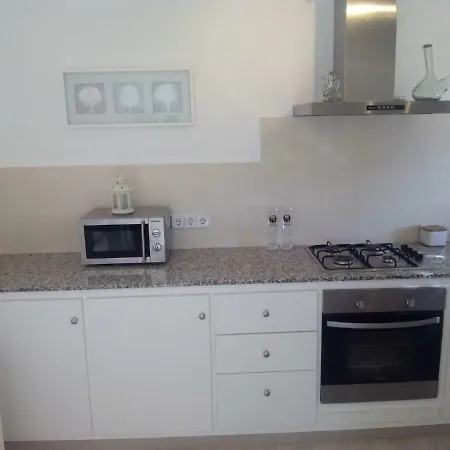 公寓 Apartamento Calan Blanes, Ciutadella, Con Jacuzzi Y Barbacoa 卡拉恩·布拉内斯